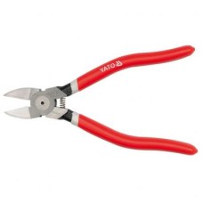 Oldalcsípőfogó 180 mm YATO - www.parts-zone.hu Oldalcsípőfogó 180 mm YATO